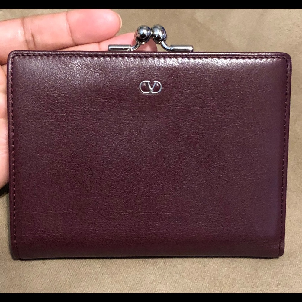 AUTH-Vintage Valentino Les Sacs Plum Wallet 